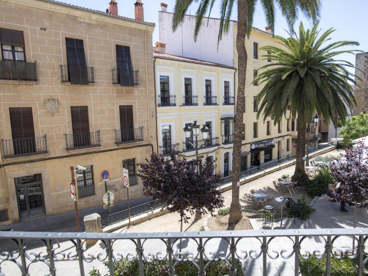 Elegante Apartamento Para 5 En El Centro De Caceres Con Wifi 外观 照片