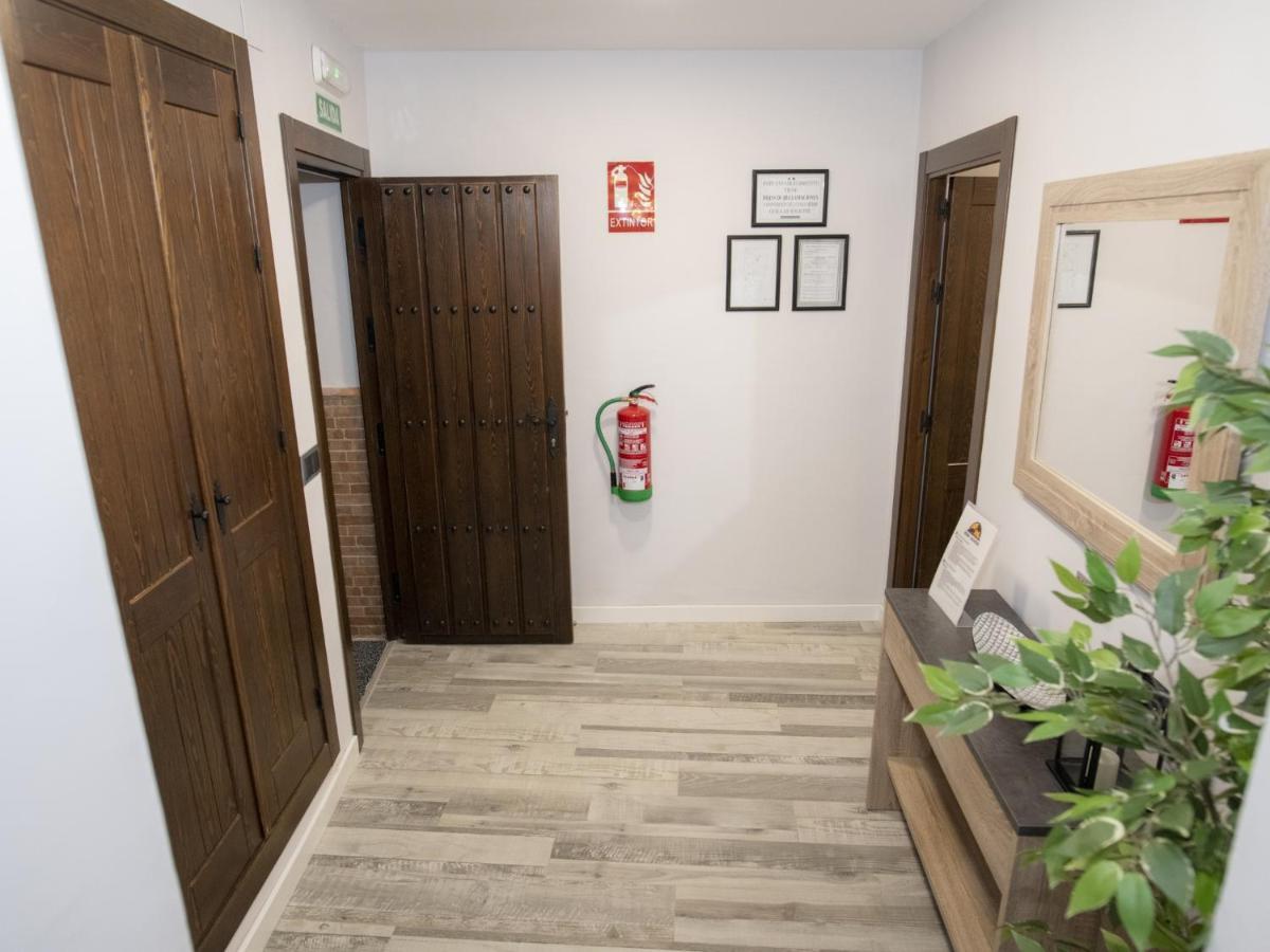 Elegante Apartamento Para 5 En El Centro De Caceres Con Wifi 外观 照片