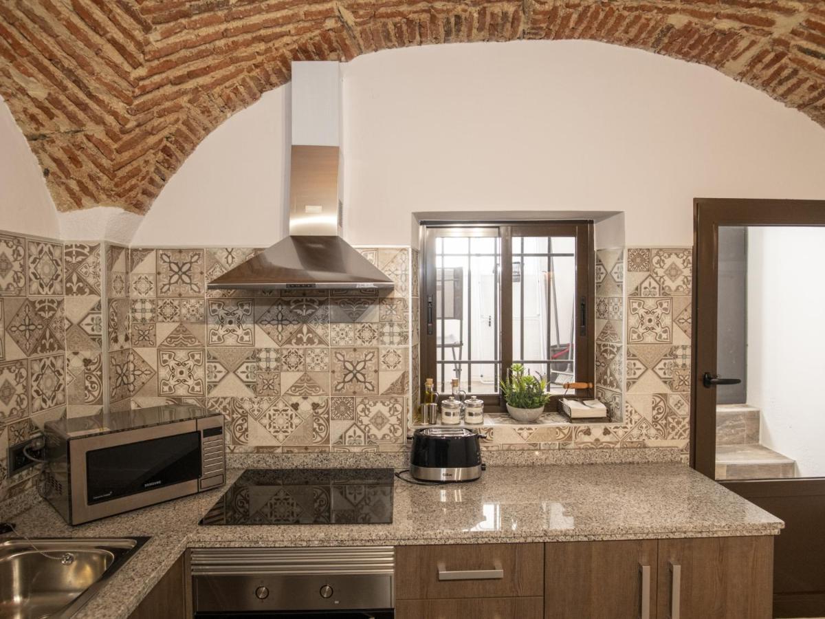 Elegante Apartamento Para 5 En El Centro De Caceres Con Wifi 外观 照片